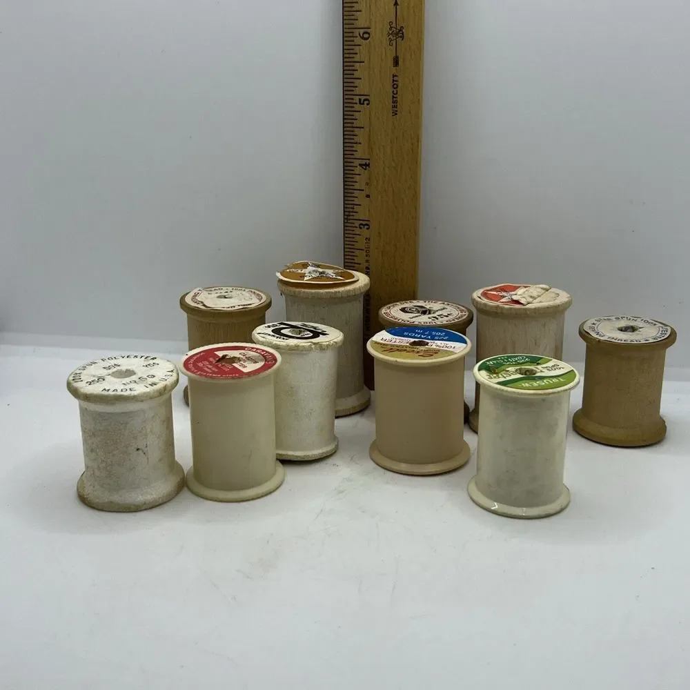 10 Vintage Empty Sewing Spools 5 Wooden, 3 Plastic, 2 Styrofoam‎